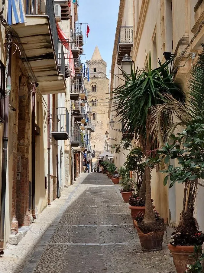 Cefalu Holidays Luxury Apartments - 120 M2