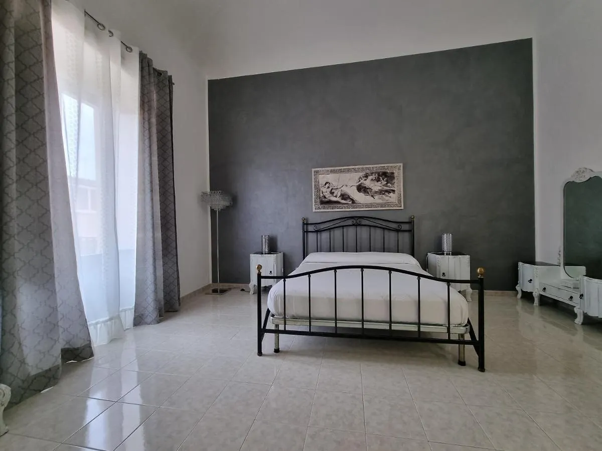 Cefalu Holidays Luxury Apartments - 120 M2 Italy